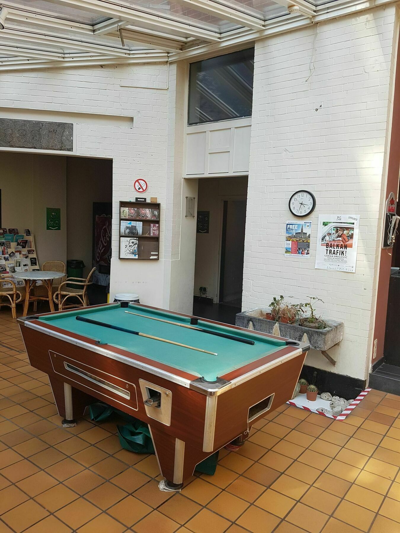 Van Gogh Youth Hostel City Centre Saint-Josse-ten-Noode 外观 照片