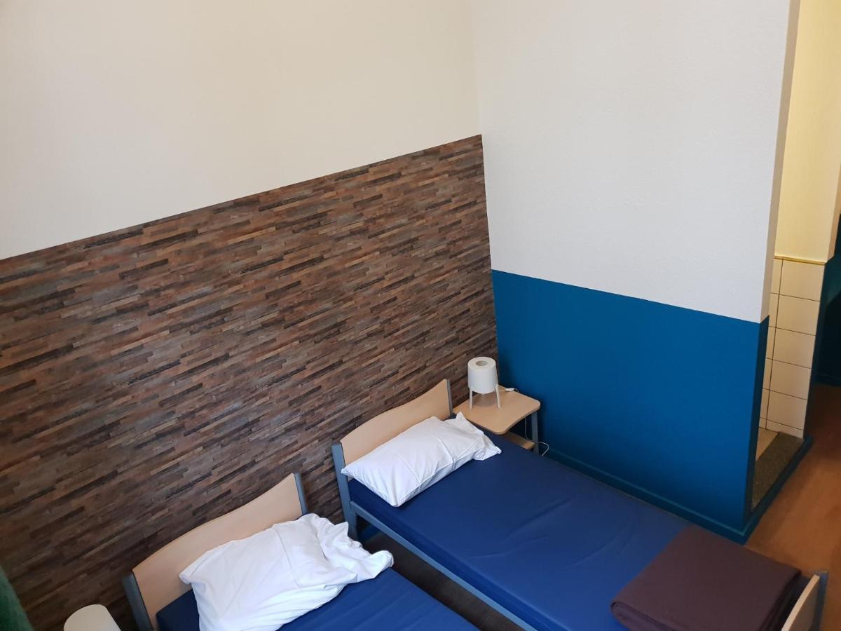 Van Gogh Youth Hostel City Centre Saint-Josse-ten-Noode 外观 照片